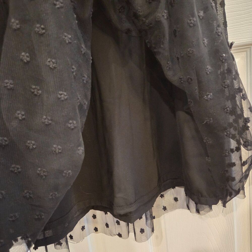 Tuckernuck Black Onyx Giselle Gown Size Small Floral Tulle Embroidery Elegant - Picture 6 of 9